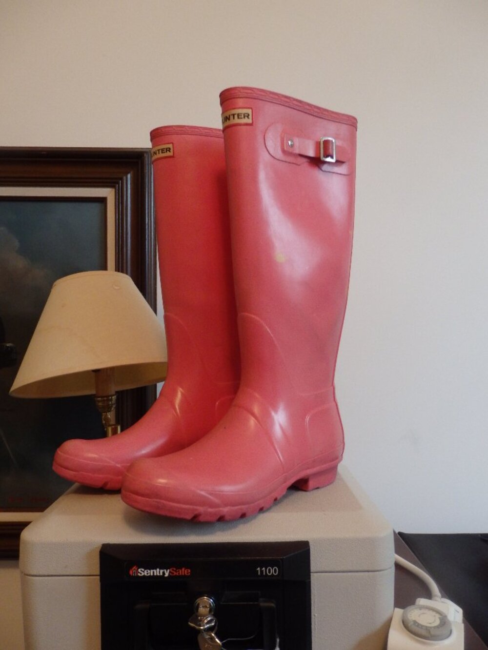 PINK Hunter boots size 9 Good condition
